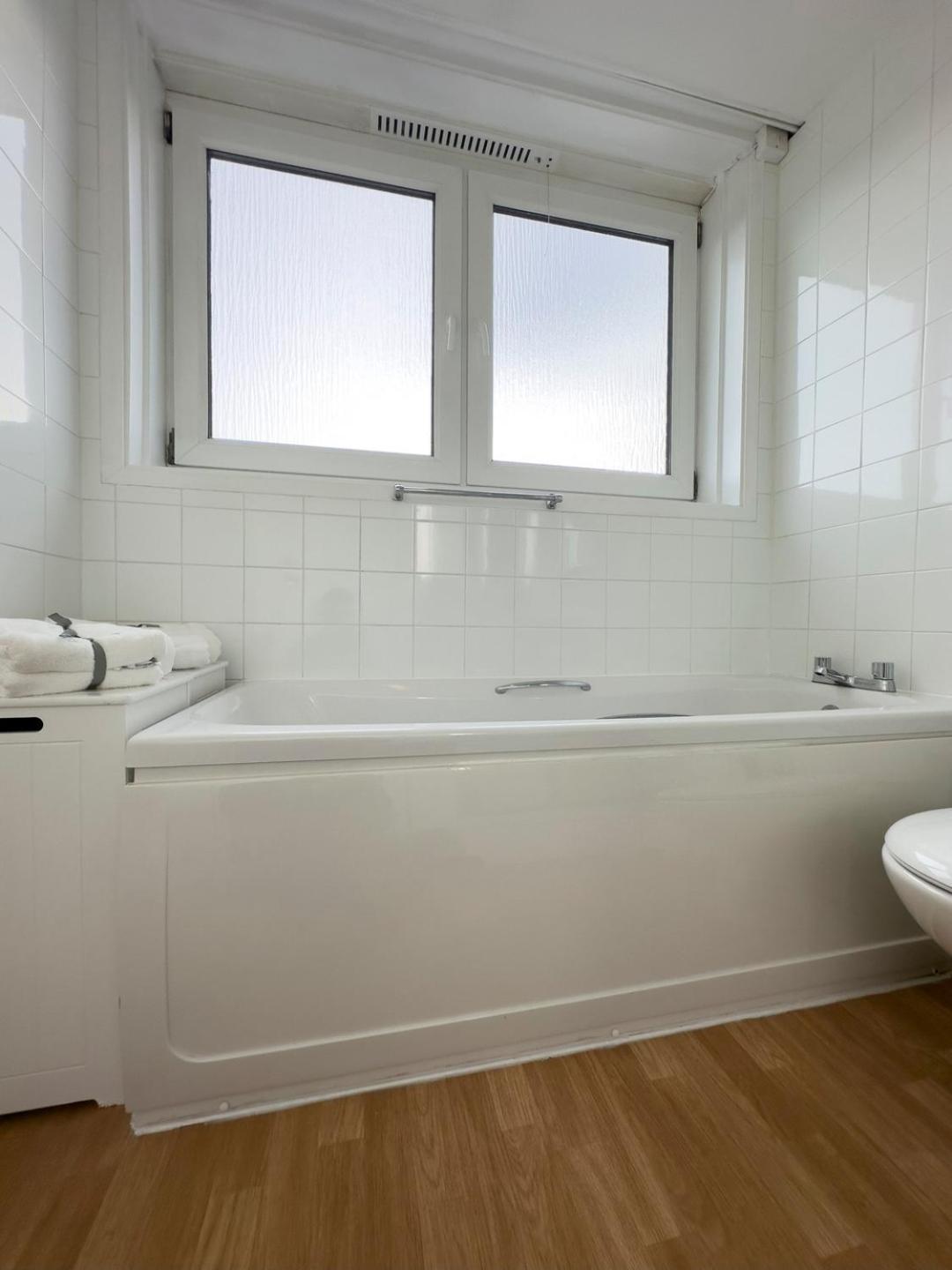 Scandi Style Duplex Sleeps 6 Linlithgow Exterior photo